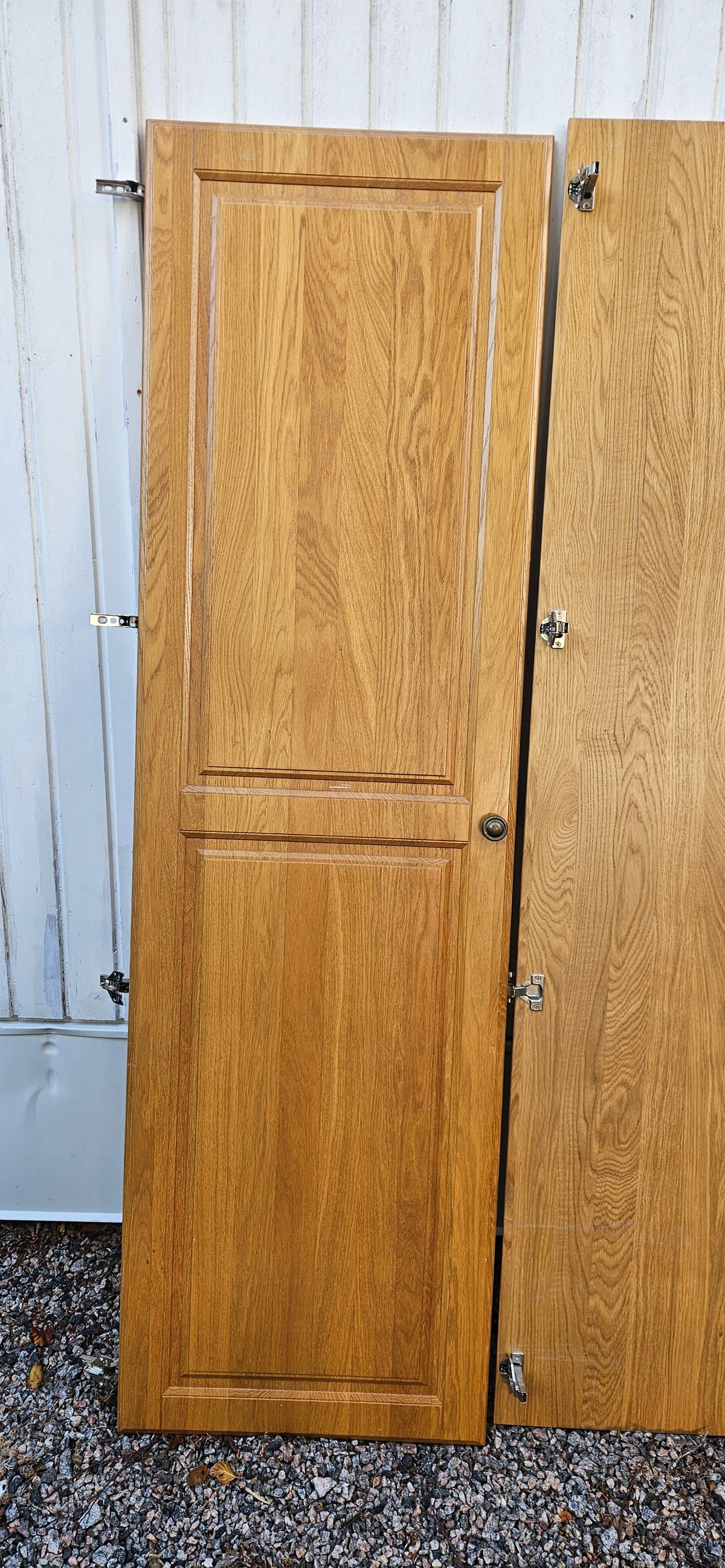 Par garderobsdörrar i ek 57x194