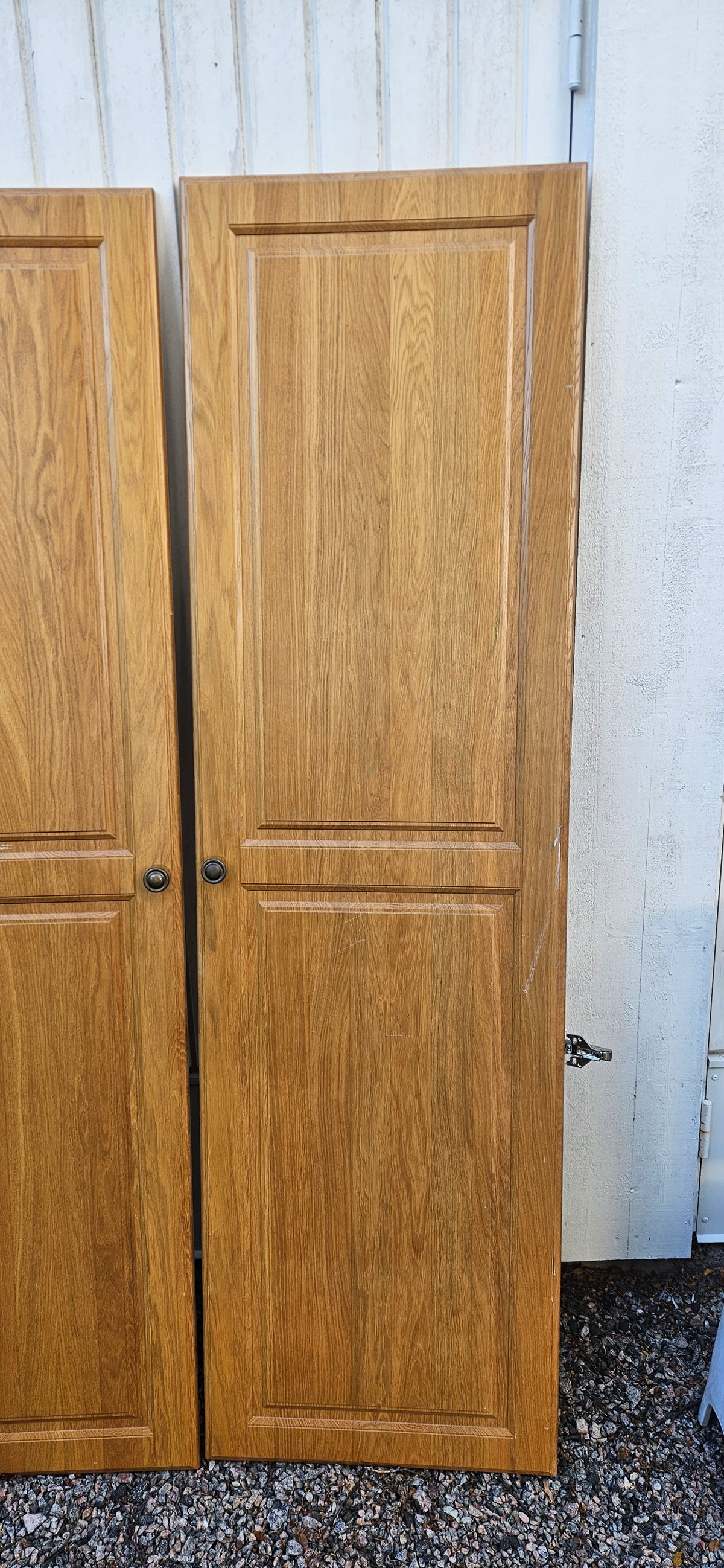 Par garderobsdörrar i ek 57x194