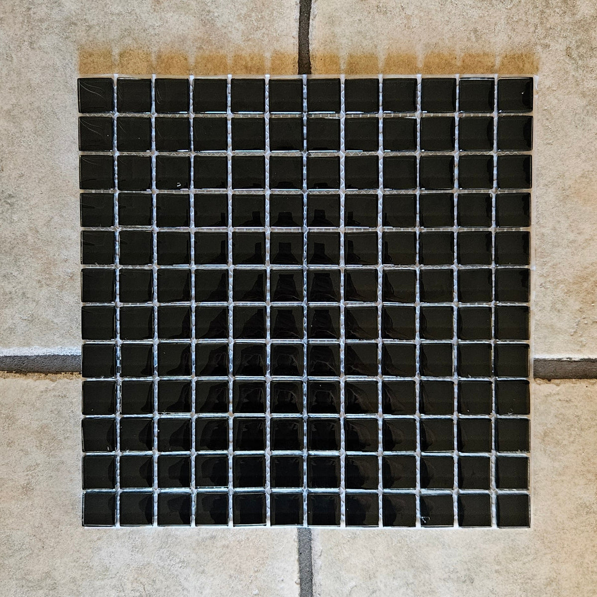 Glasmosaik 23x23 Svart – Konradssons Kakel (1 m2)
