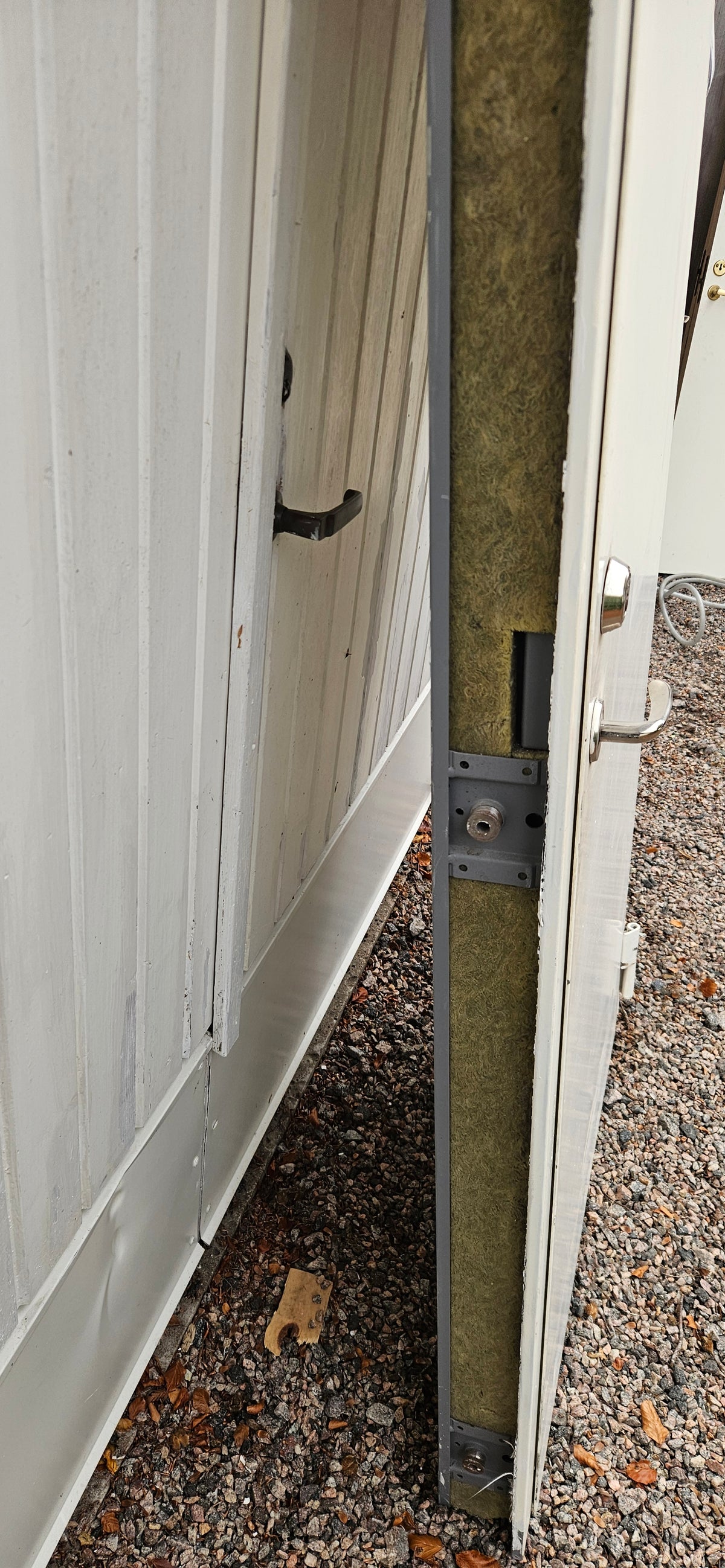 Branddörr/ståldörr med karm - Daloc högerhängd (9x21)