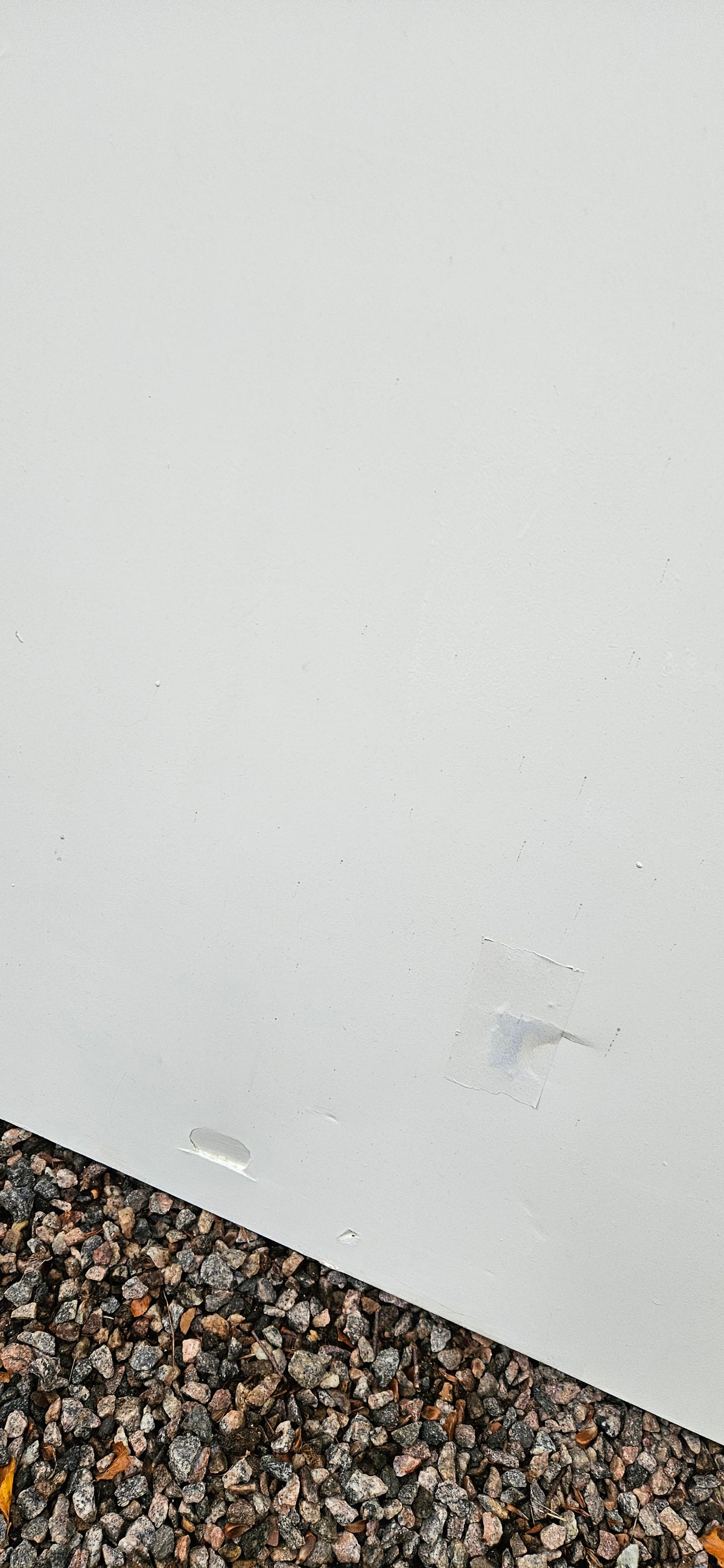 Vit innerdörr 117x205 cm, vändbar.