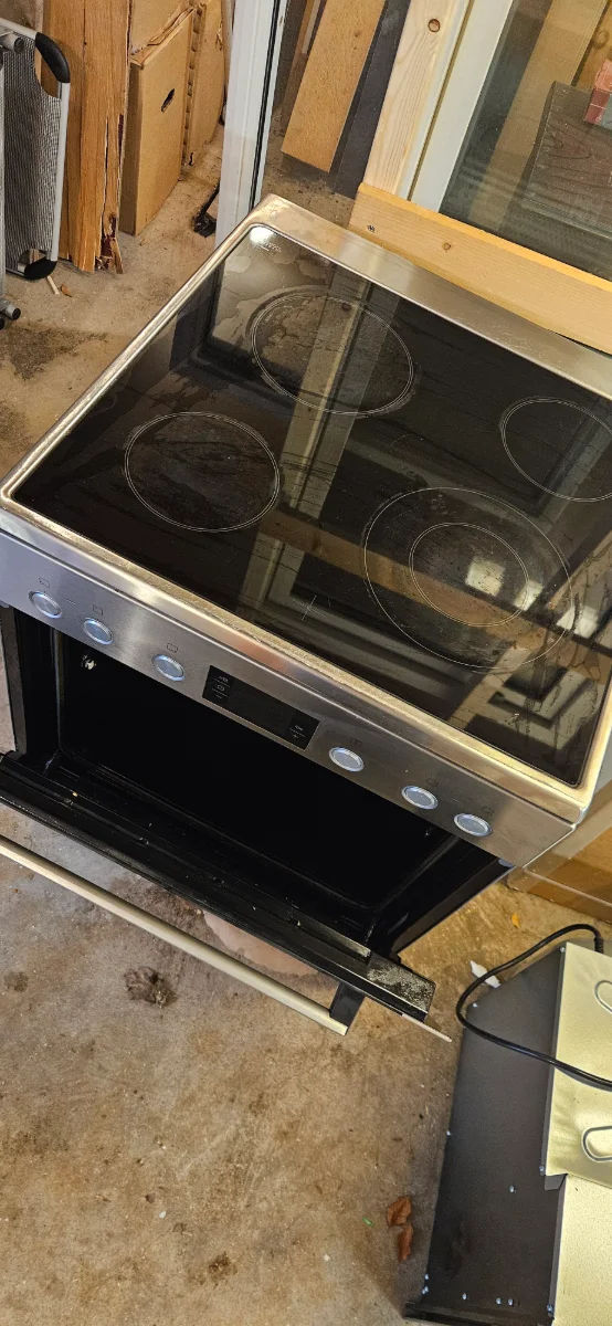 Spis Bosch HCE763353V glaskeramik